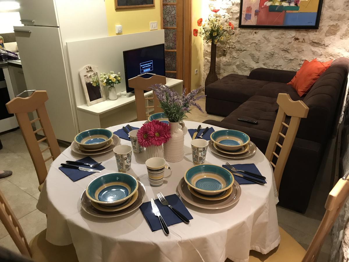 Apartman Toni Tribunj  Bagian luar foto