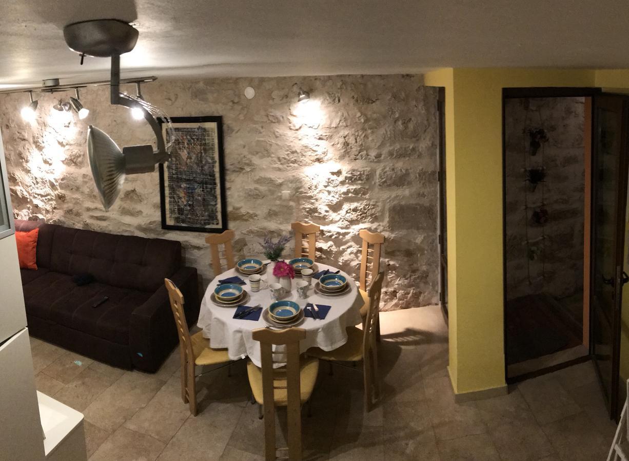 Apartman Toni Tribunj  Bagian luar foto