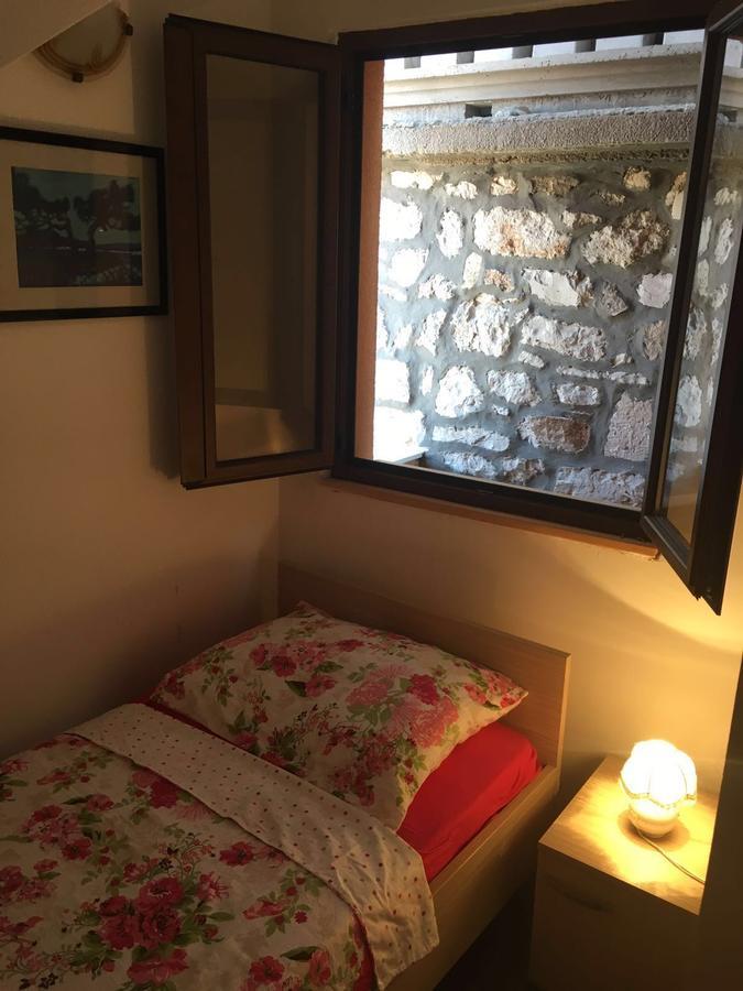 Apartman Toni Tribunj  Bagian luar foto