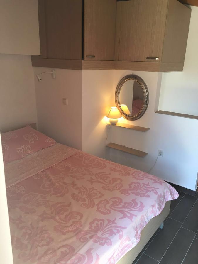 Apartman Toni Tribunj  Bagian luar foto
